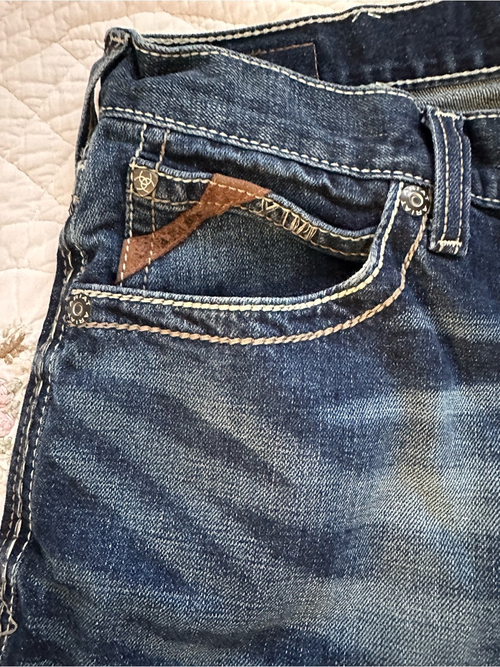 Men’s Ariat M4 Relaxed Boot Cut Jeans~(Length has been altered) - Picture 6 of 7